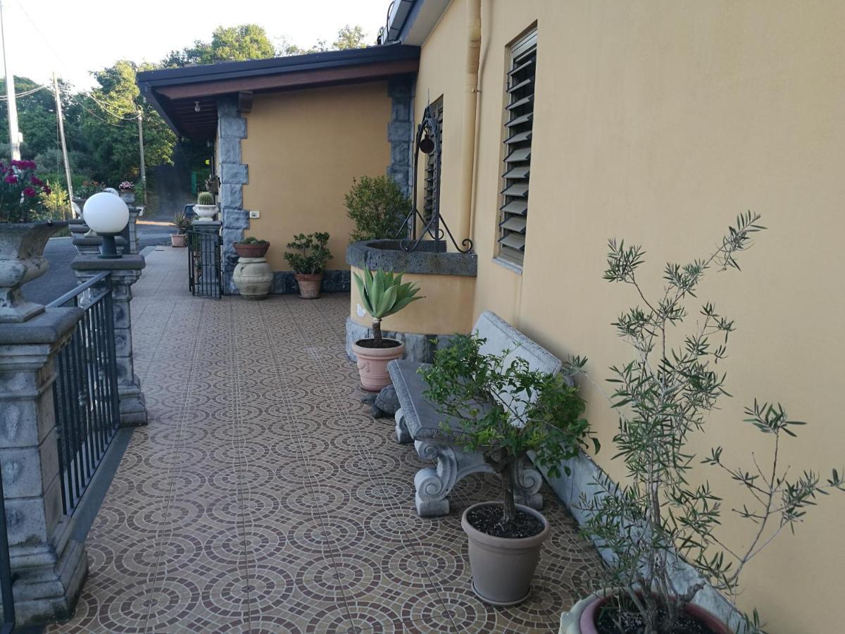 Casa Vacanza Tra Etna E Taormina Villa Ginevra Piedimonte Etneo Zewnętrze zdjęcie